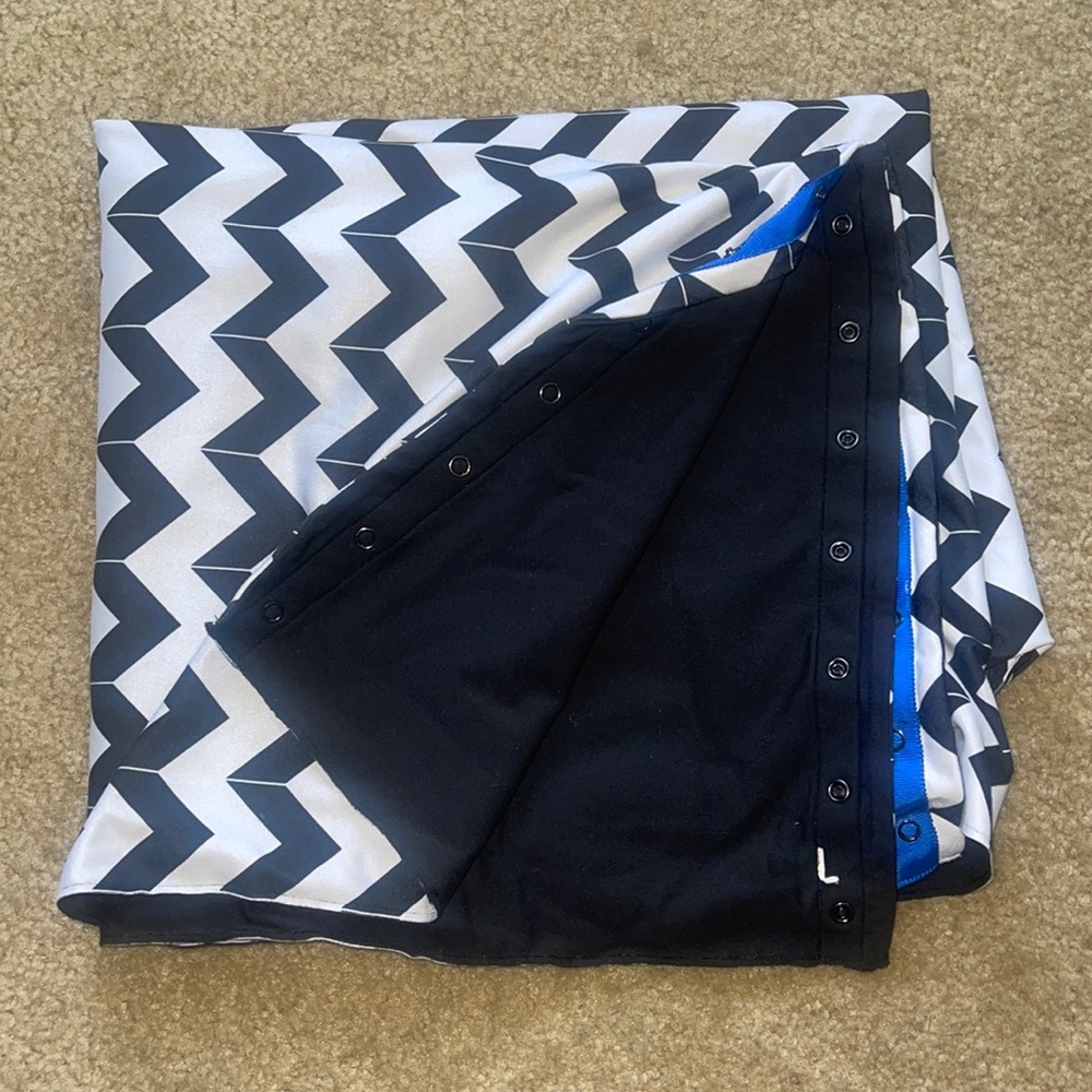 Lululemon Snap Scarf